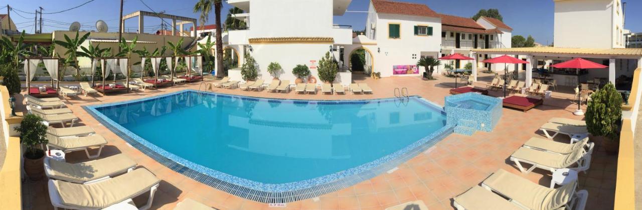 Oasis Beach Club กาวอส ภายนอก รูปภาพ