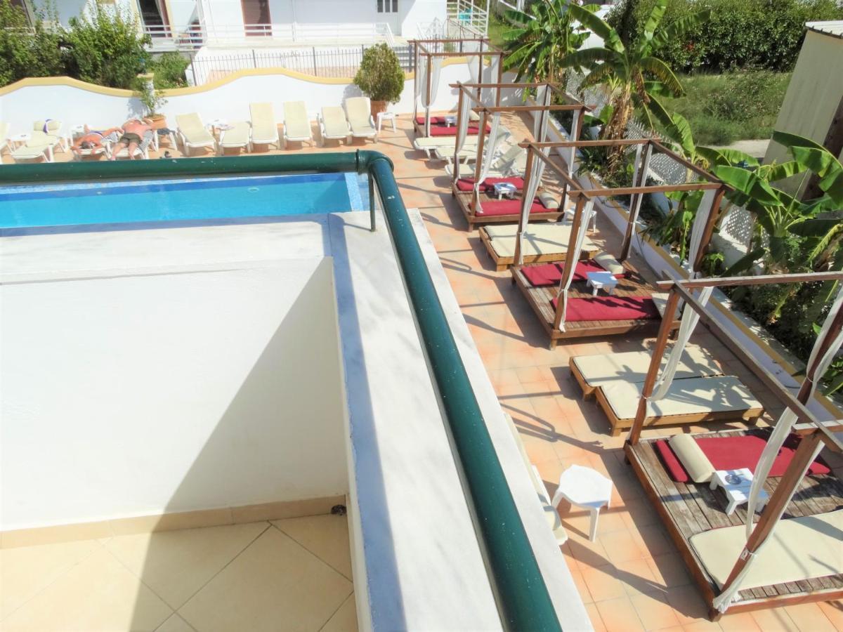 Oasis Beach Club กาวอส ภายนอก รูปภาพ