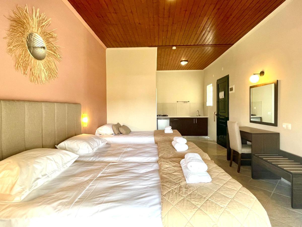 Oasis Beach Club กาวอส ภายนอก รูปภาพ