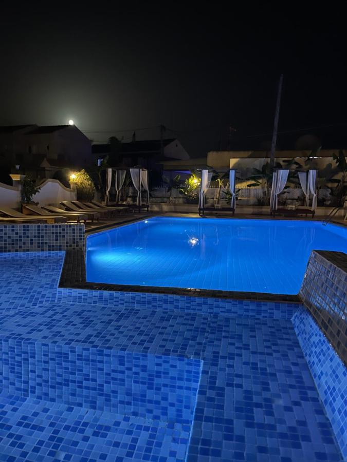 Oasis Beach Club กาวอส ภายนอก รูปภาพ