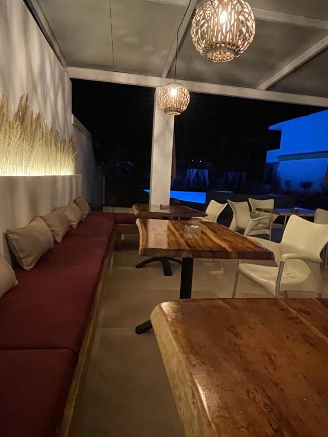 Oasis Beach Club กาวอส ภายนอก รูปภาพ