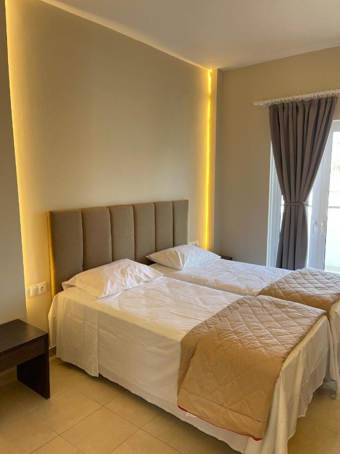Oasis Beach Club กาวอส ภายนอก รูปภาพ